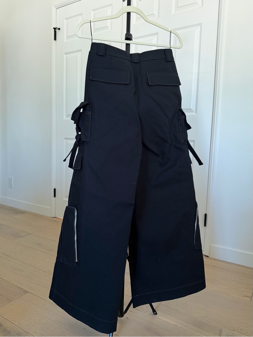 Dion Lee Black Wide-Leg Cargo Trousers, size XS - Picture 3 of 6